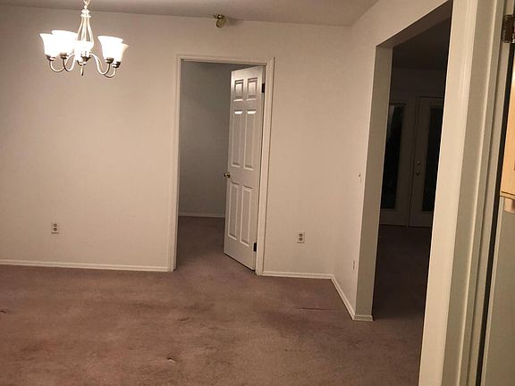 5th image of 70 Dongan Ave Floor 2