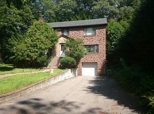 25 Baker Cir, Brookline, MA 02467