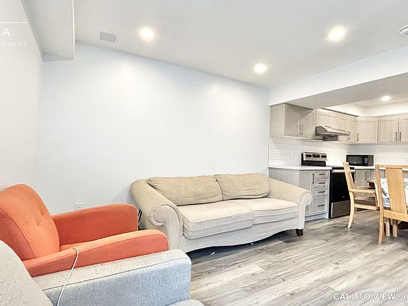 5th image of 442 Rivertrail Ave #2