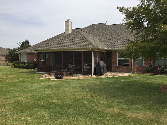 5th image of 965 Rolling Meadow Dr