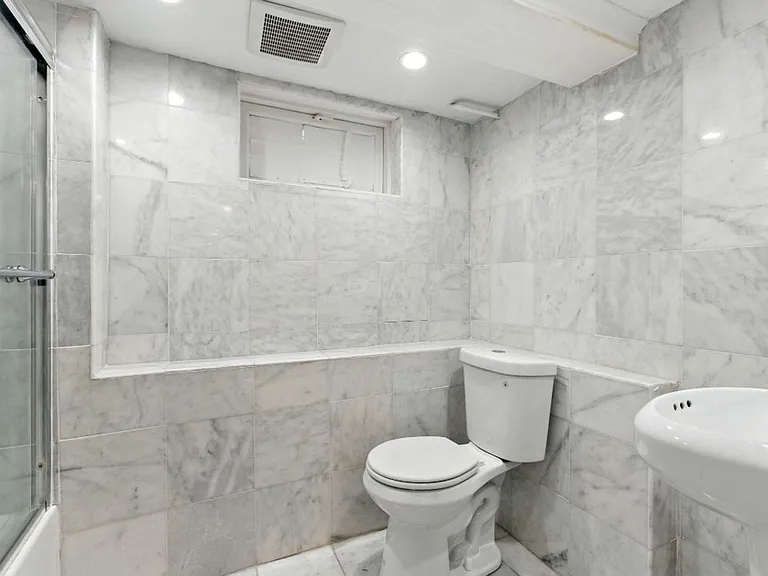 547 Broadway #1B — Photo 8