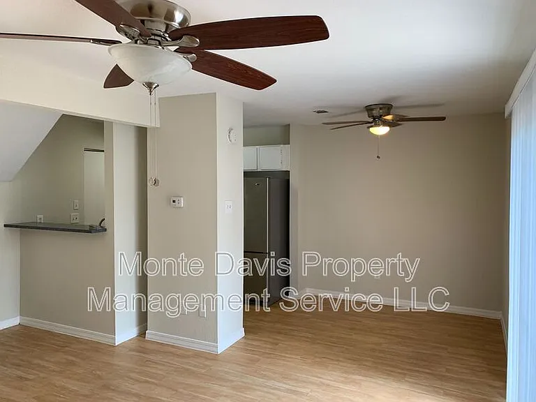 513 S Park Dr #103 — Photo 7