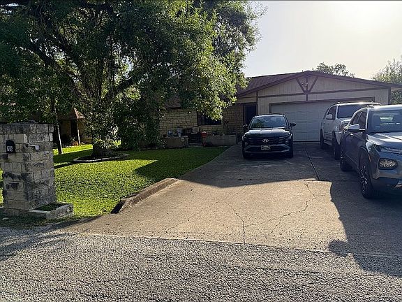4th image of 106 Park South Dr