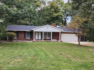 7013 Hickory Ln, Moro, IL 62067