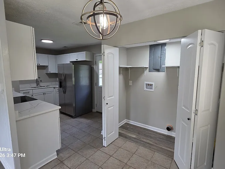 9911 Plaudit Way — Photo 3