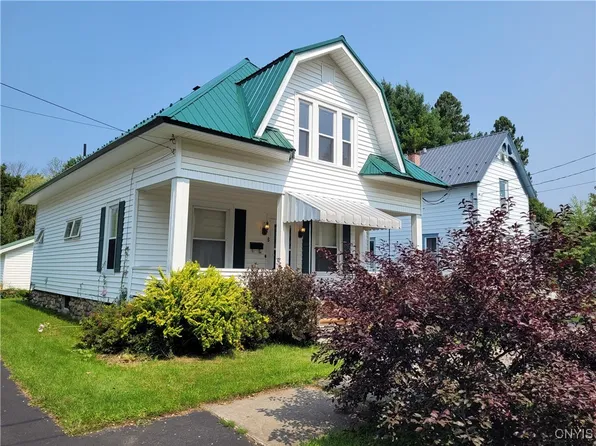 8 Cline St, Dolgeville, NY 13329