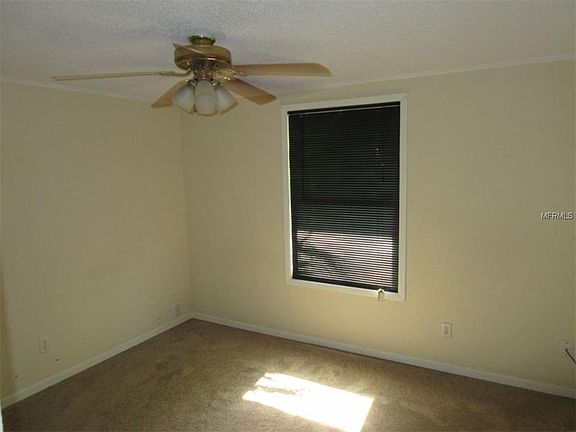 5th image of 2910 Magnolia Ave
