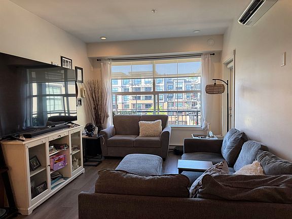 3rd image of 11865 227th St #411