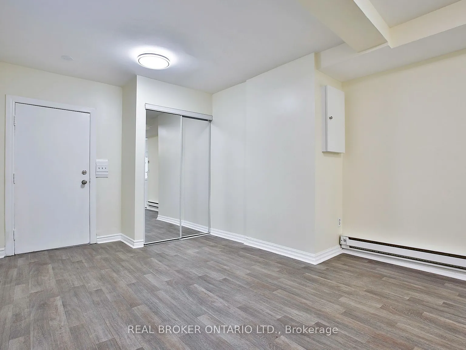 3 bed, $2,650 — Photo 1