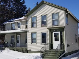 826 S 24th St, Manitowoc, WI 54220