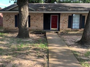 10710 E Crest Ln, Dallas, TX 75217