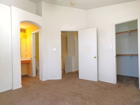 5th image of 7817 Louisiana Blvd NE Unit 1102