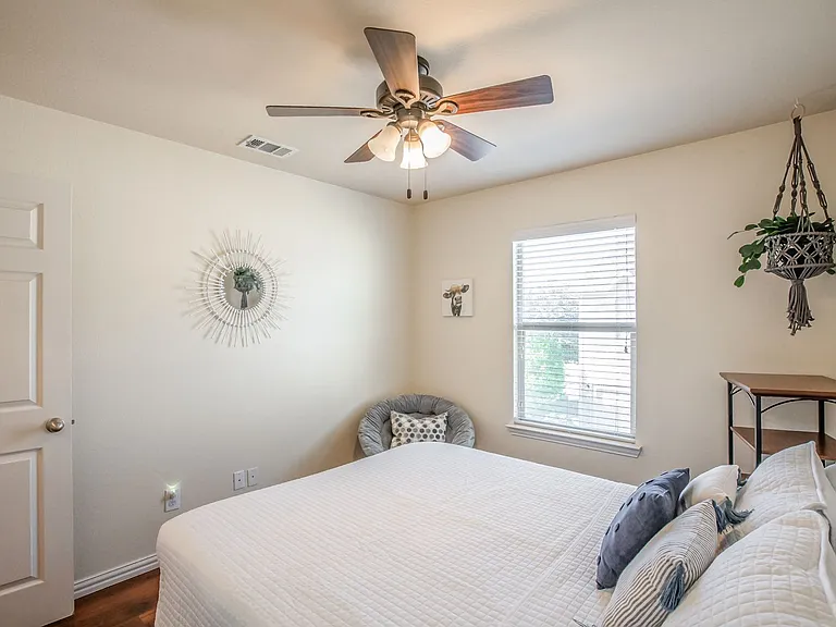 6801 Sandshell Blvd — Photo 26