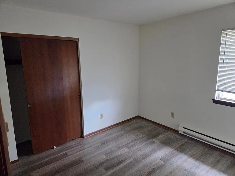 1385 Meadowcreek Dr — Photo 6