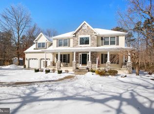 19 Summit Dr, Tabernacle, NJ 08088