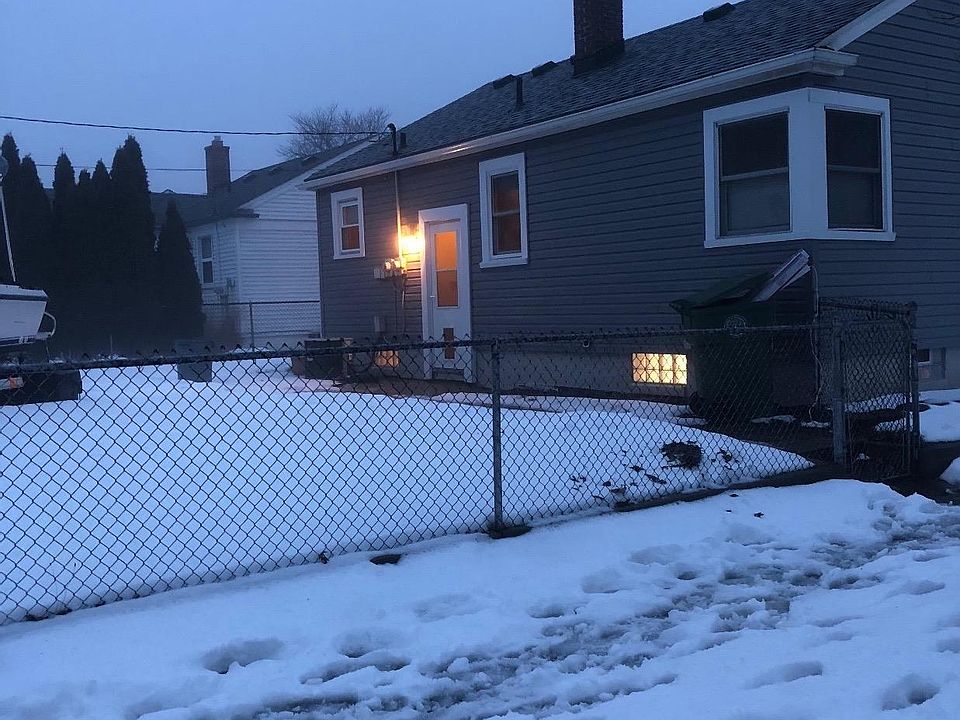 2nd image of 13631 Ward St