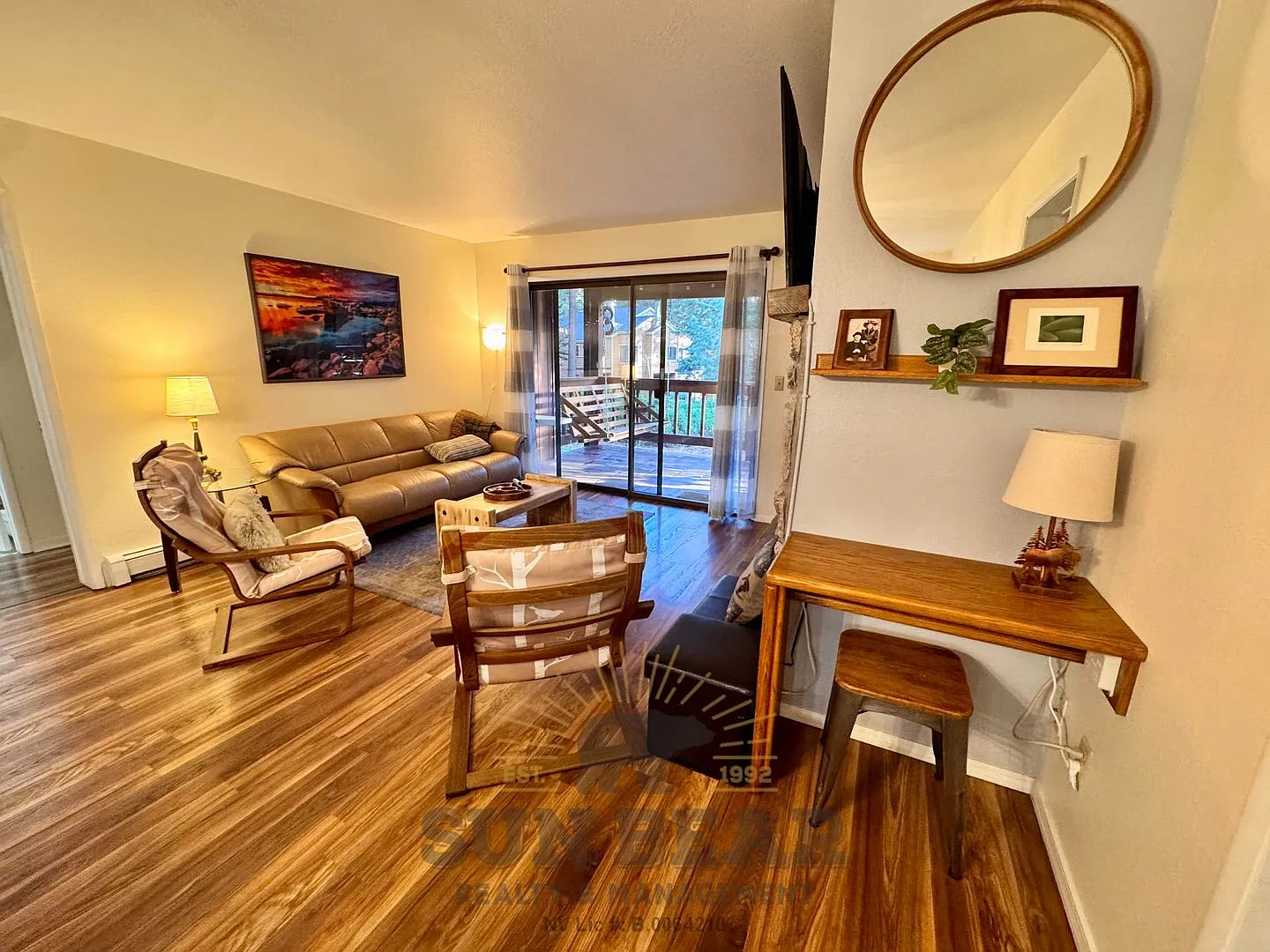 Winter Rental! 4 Bedroom Condo / Central Incline — Photo 2