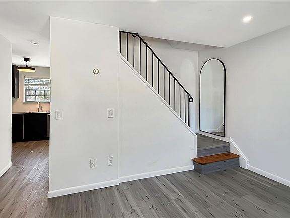 4th image of 4 Forge Gate Drive 6 (Building F)