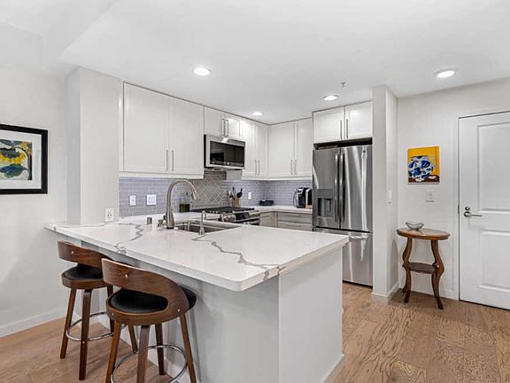4th image of 222 8th Ave APT 214