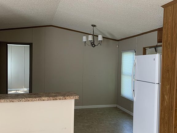4th image of 109 Zackary St