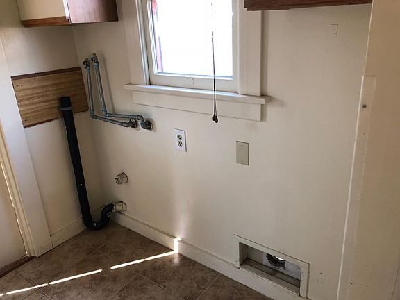 4th image of 626 F Ave