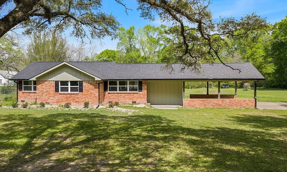 1st image of 412 W Walnut St