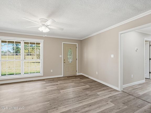 5th image of 2395 Mowdy Rd