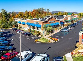 555 Miller Ct, Wyckoff, NJ 07481