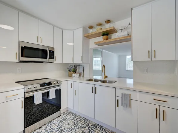 1893 S Ocean Dr APT 503, Hallandale, FL 33009