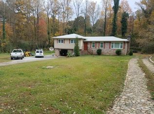 410 Creek Valley Dr, Woodstock, GA 30188