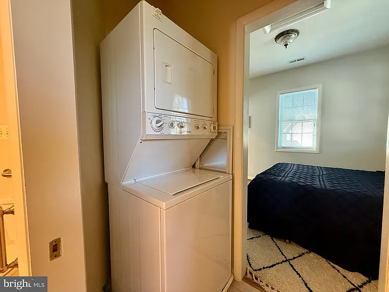 2223 Great Falls St — Photo 20