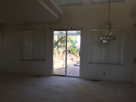 Additional Living Room