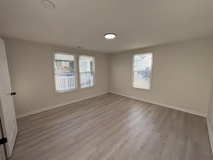 3 bed, 1.5 bath, 2227 sqft, $1,795 — Photo 2