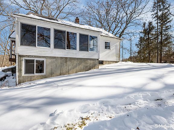 3rd image of 135 Adelaide Street