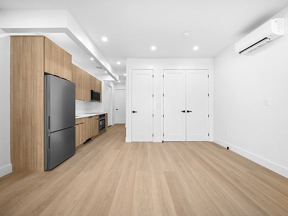 3rd image of 166 S 2nd St APT 3