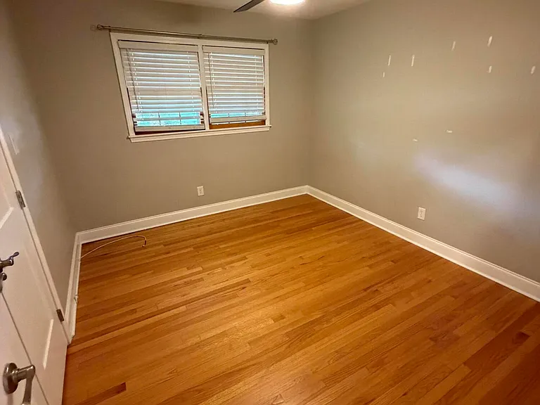 2510 Catherine St — Photo 11