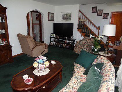 5th image of 634 Faitoute Ave