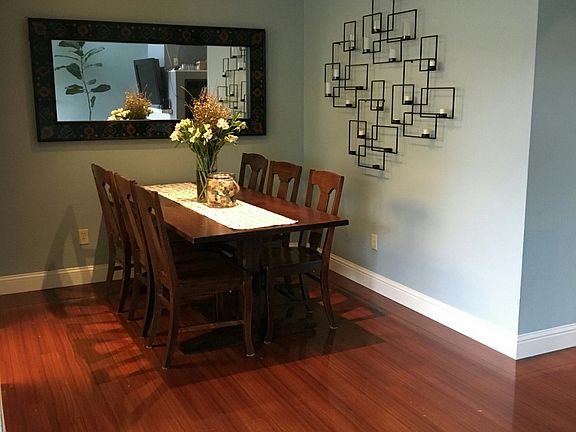 4th image of 1416 Eddington Ln