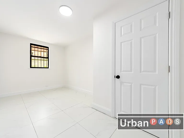 461 Pulaski St #1A — Photo 3