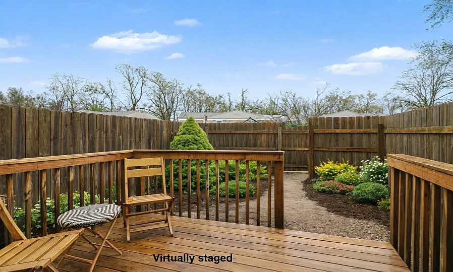 709 Garland Cir — Photo 3