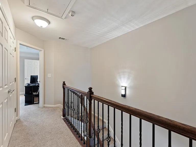 2451 Natoma Ct SE — Photo 16