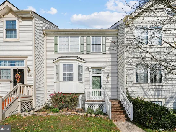 311 McDaniel Dr, Purcellville, VA 20132