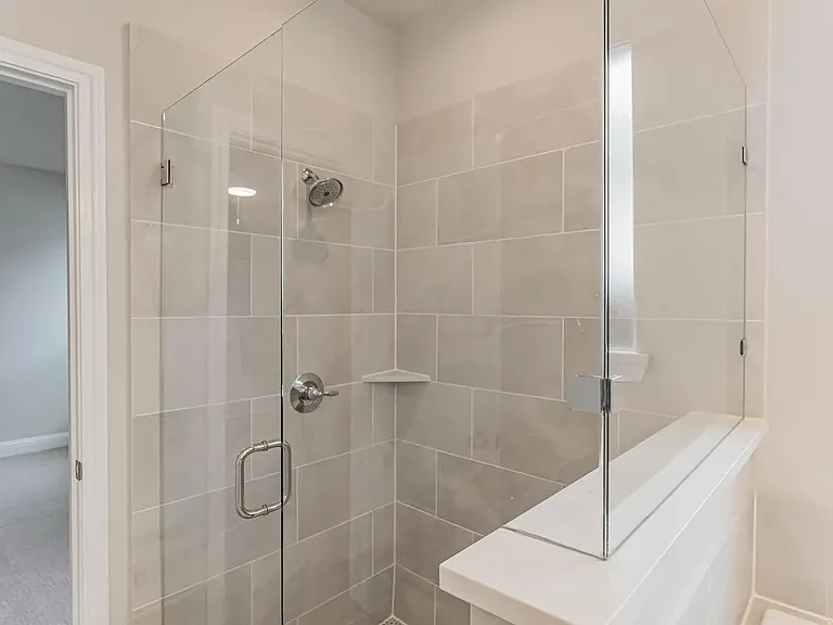 933 Carnation Dr — Photo 12