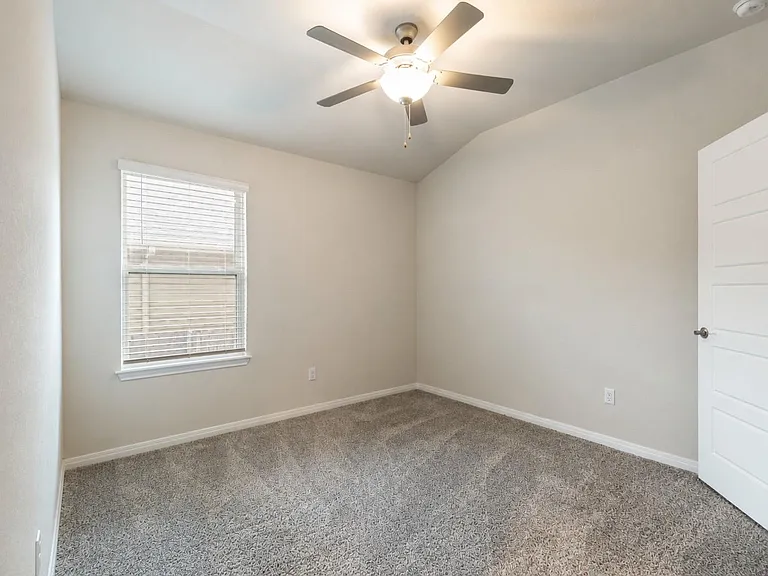 613 Wild Spur Ln — Photo 9