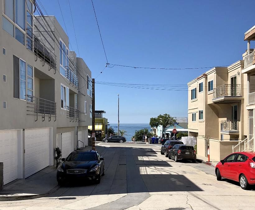 1st image of 318 35th St