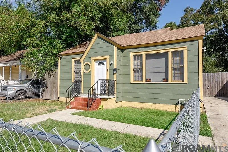 2 bed, 1205 sqft, $1,075 — Photo 3