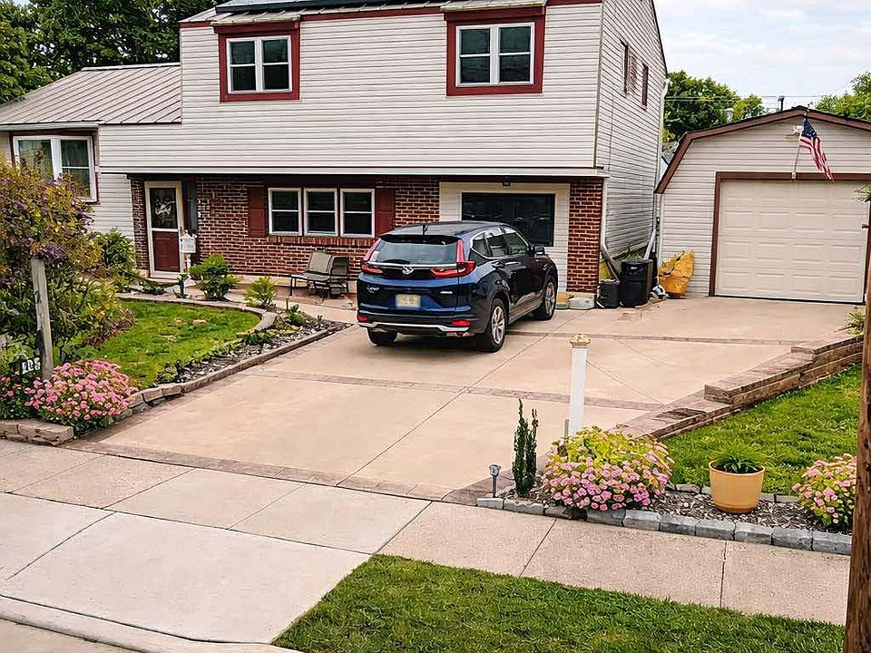 1st image of 125 Colonial Rd