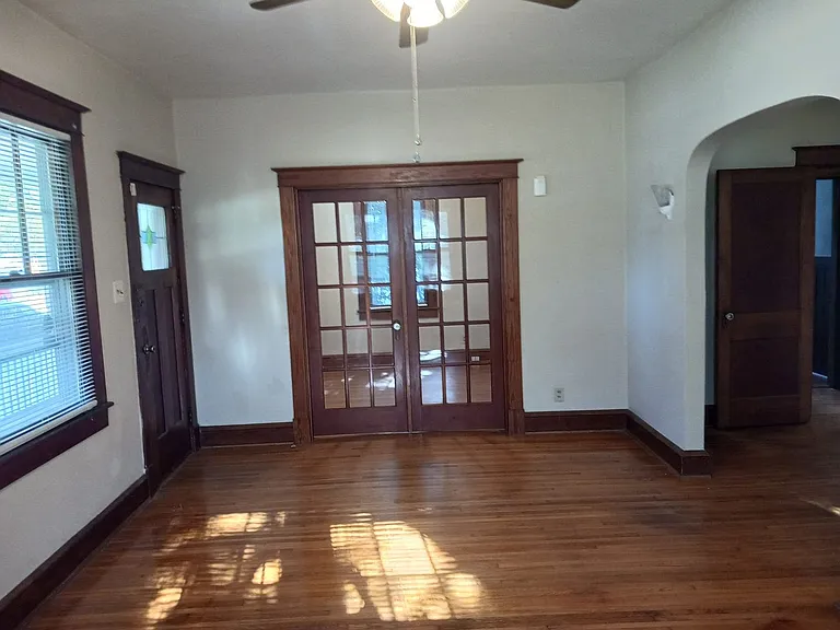 305 Old Point Ave — Photo 3