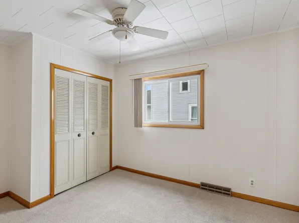 2206 S Monroe St, Bay City, MI 48708