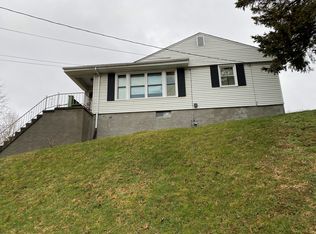 37 Circle Rd, Wheeling, WV 26003